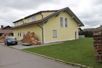 Wohnhaus mit 2 abgeschlossenen Wohnungen in Dieberg - Bild 1