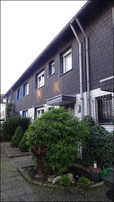 Garage, Einfamilienhaus, Reihenmittelhaus, Miteigentumsanteil an einem Weg (Flurstück 381), Miteigentumsanteil an einem Garagenhof (Flurstück 444) in Coburgerstraße 51, 45899 Gelsenkirchen, Horst - Bild 1