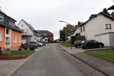 Garage, Doppelhaushälfte in Halmweg 2, 44369 Dortmund, Deusen - Bild 1