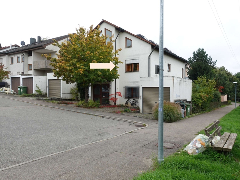 2-Zimmer-Wohnung und Garage (Doppelparker) in Stuttgart - Bild 2