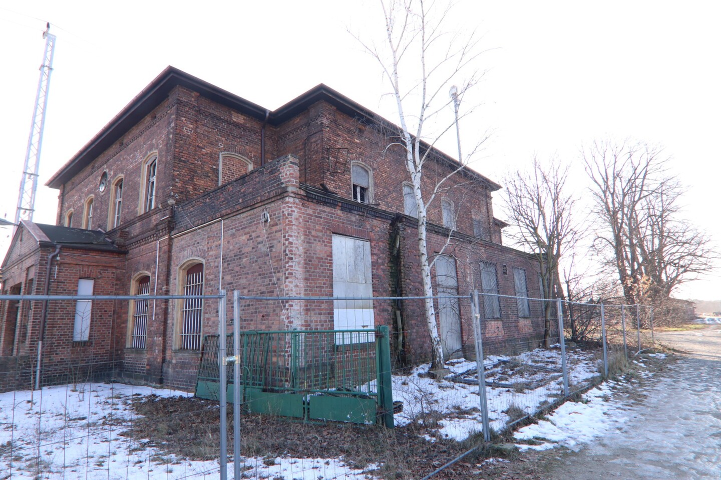 Sonstiges, ehem. Bahnhofsgebäude in Ruhland - Bild 1