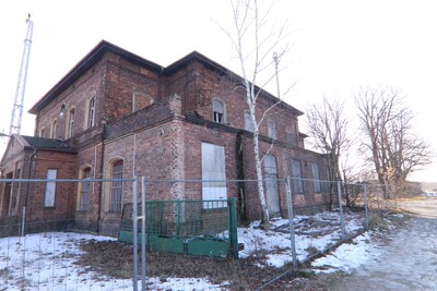 Sonstiges, ehem. Bahnhofsgebäude in Bahnhof -, 01945 Ruhland - Bild 1