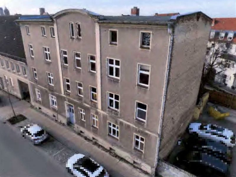 Mehrfamilienhaus mit Nebengebäude in Anklam - Bild 3