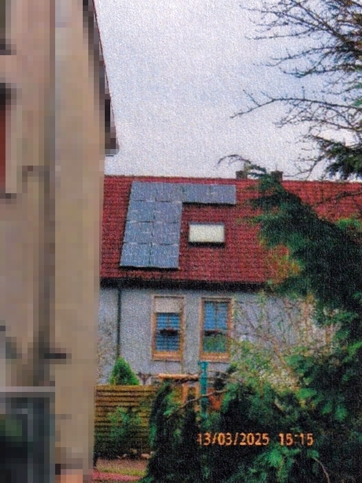 Reihenmittelhaus und Kfz-Stellplatzfläche in Erkner - Bild 1