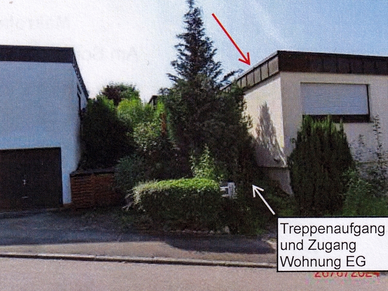 Einfamilienwohnhaus mit Einliegerwohnung und Garage in Winnenden - Bild 2