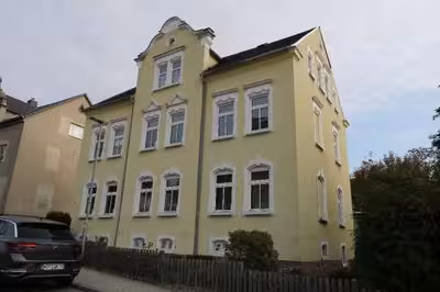 Mehrfamilienhaus in Richard-Meinig-Straße 4, 09249 Taura - Bild 1