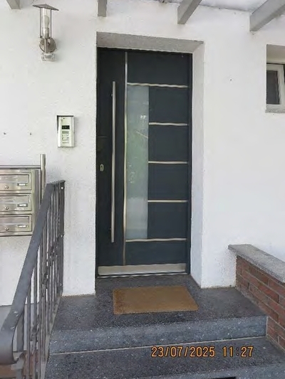 Doppelhaushälfte mit Garage und Schuppen in Franz-Schubert-Straße 17, 71116 Gärtringen - Bild 2