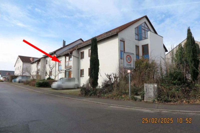 3-Zimmer-Wohnung und Tiefgaragenstellplatz in Waldenbuch - Bild 3