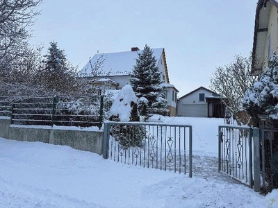 Einfamilienhaus mit Nebengelass und zweigeschossiger Garage in Neues Tor 15, 99869 Nessetal OT Ballstädt - Bild 1