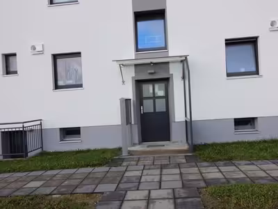 Eigentumswohnung (3 bis 4 Zimmer), Garage in Am Wiesenhang 4, 86399 Bobingen - Bild 2