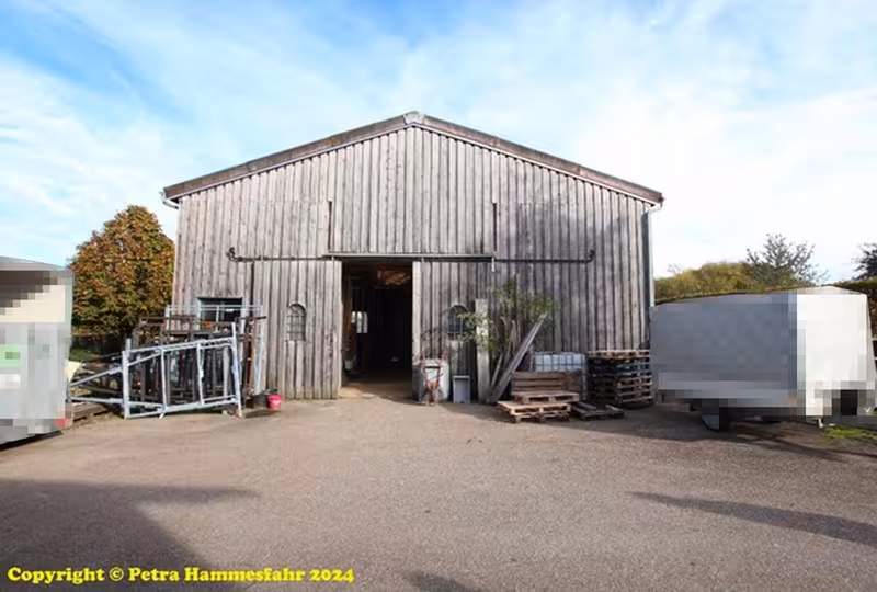 Betriebsgebäude und Nebengebäude (Pferdestall) in Künzelsau - Bild 2