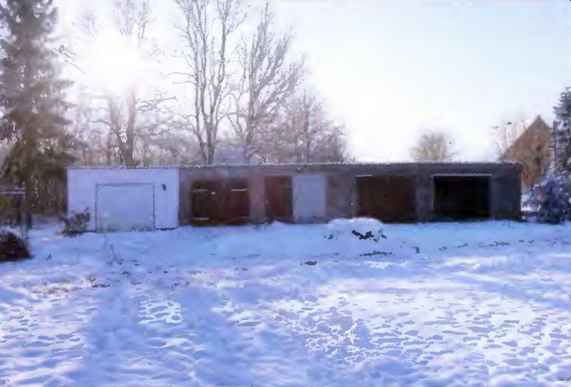 Denkmalgeschütztes, ehemaliges Gutshaus mit Garagenzeile in Barkow - Bild 3