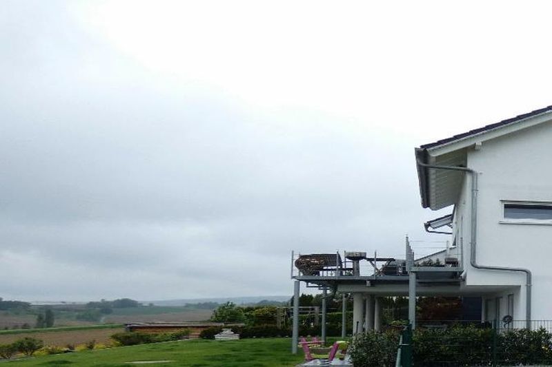 Zweifamilienhaus in Bitzfeld - Bild 1