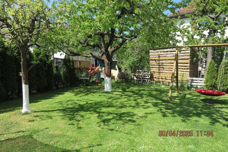 Zweifamilienwohnhaus mit Pkw-Garage in Nebringen - Bild 1