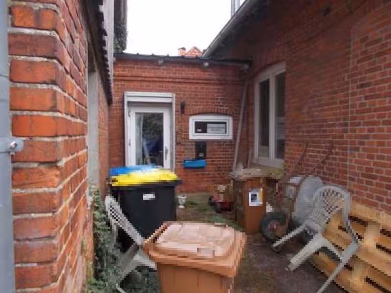 Wohnhaus mit rückwärtigem ehem. Stallgebäude in Rickert - Bild 2