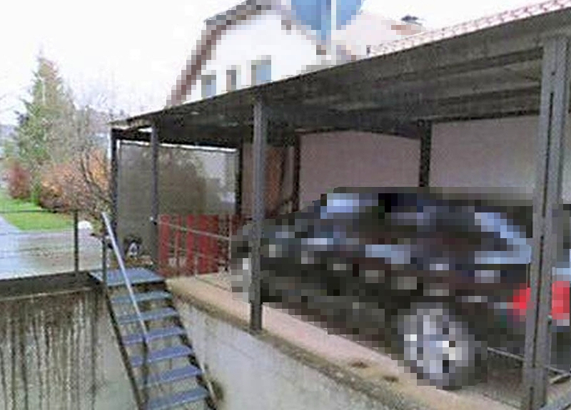 Einfamilienhaus mit Schwimmteich und Carport in Durlangen - Bild 1