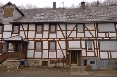 Einfamilienhaus, Garage in Neustadtstraße 15, 34399 Wesertal, Gieselwerder - Bild 1