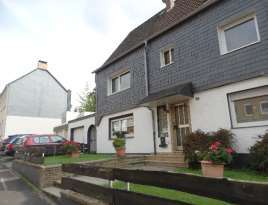 Garage, Doppelhaushälfte in Sander Straße 84, 51465 Bergisch Gladbach - Bild 2