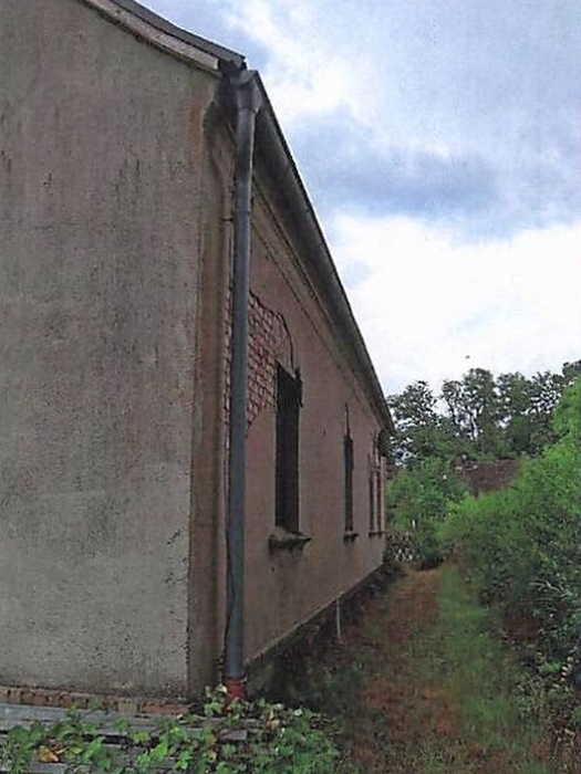 Einfamilienhaus und Nebengelass in Briescht - Bild 3