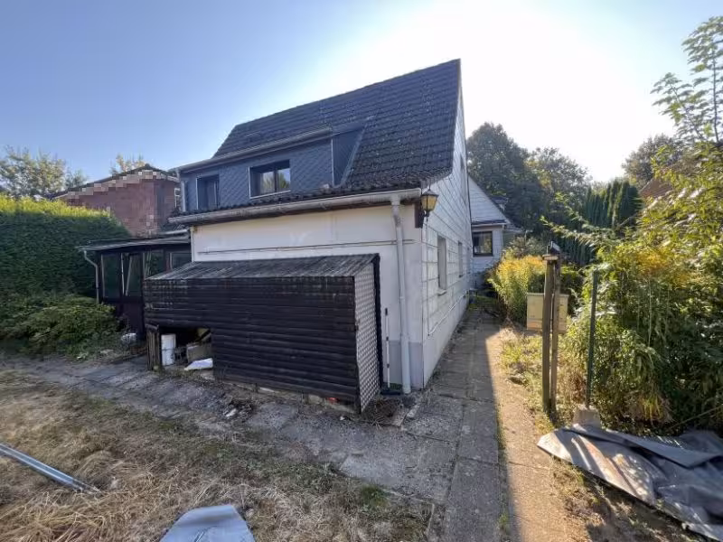 Zwei Wohnungseigentumsrechte (u.a. Einfamilienhaus) in Hamburg - Bild 2