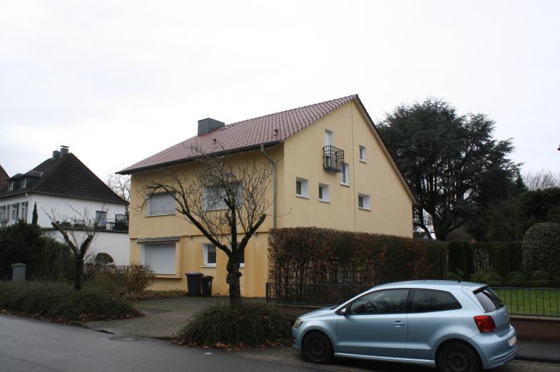 Garage, Kfz-Stellplatz, Einfamilienhaus in Langenfeld (Rheinland) - Bild 1