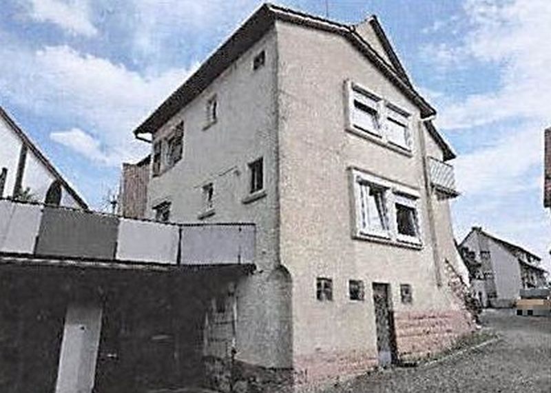 Zwei Zweifamilien-Wohngebäude mit Anbau in Sachsenheim - Bild 4