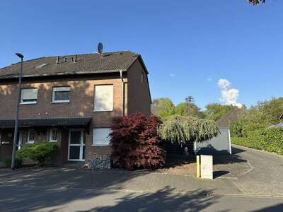 Garage, Doppelhaushälfte in Am Wehebach 68, 52459 Inden, Lamersdorf - Bild 1