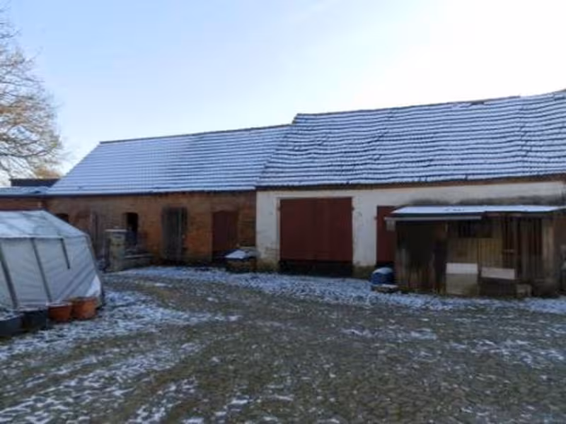Mehrfamilienhaus mit mehreren ehem. Wirtschaftsgebäuden in Wanzleben-Börde - Bild 2