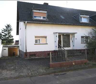 Garage, Eigentumswohnung (3 bis 4 Zimmer) in Goldhähnchenweg 15, 50829 Köln, Vogelsang - Bild 1