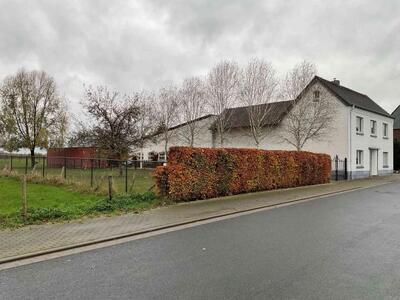 Wohnhaus mit Anbauten,  Scheune und Schuppen sowie ds unbebaute Wegegrundstück in Birder Str. 81, 52538 ;Gangelt;Selfkant - Bild 2