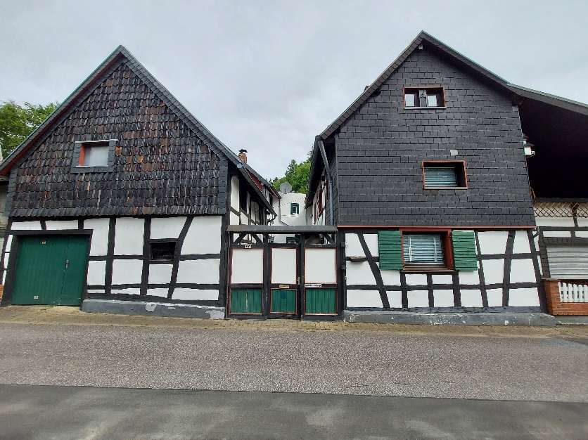 Garage, Einfamilienhaus in Hellenthal - Bild 1
