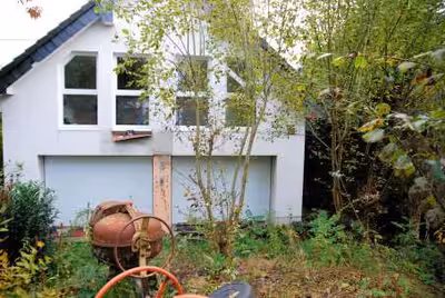 Garage, Einfamilienhaus, und Gästehaus in Jürgesweg 12 + 14, 51588 Nümbrecht, Bierenbachtal - Bild 2