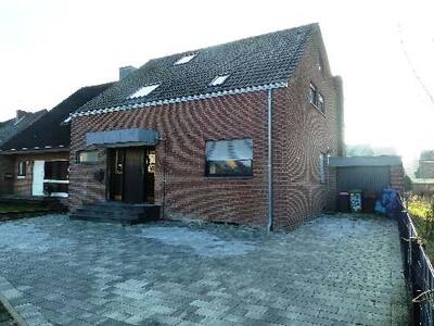 Einfamilienhaus in Kronenpützchen 11, 41542 Dormagen, Straberg - Bild 2