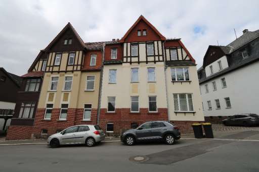 Mehrfamilienhaus, Garage in Werdau - Bild 1