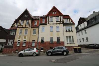 Mehrfamilienhaus, Garage in Leubnitzer Schillerstraße  3, 08412 Werdau, Leubnitz - Bild 1