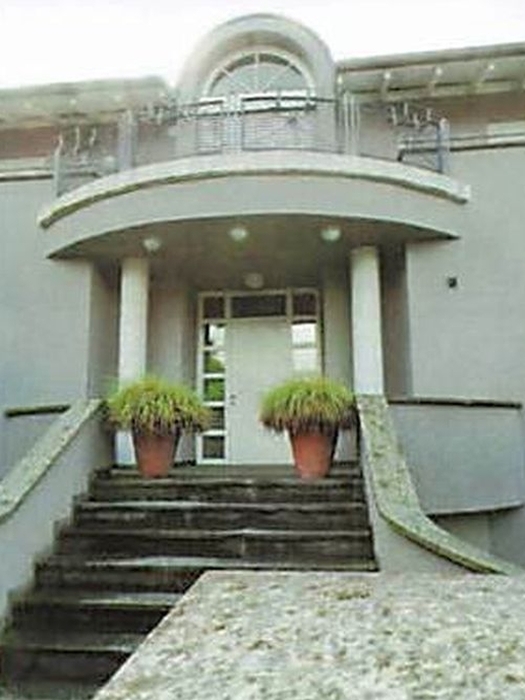 Einfamilienwohnhaus mit Garage in Schwaikheim - Bild 2