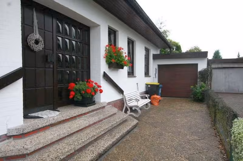 Einfamilienhaus (zur Zeit genutzt als Zweifamilienhaus) in Trittau - Bild 4