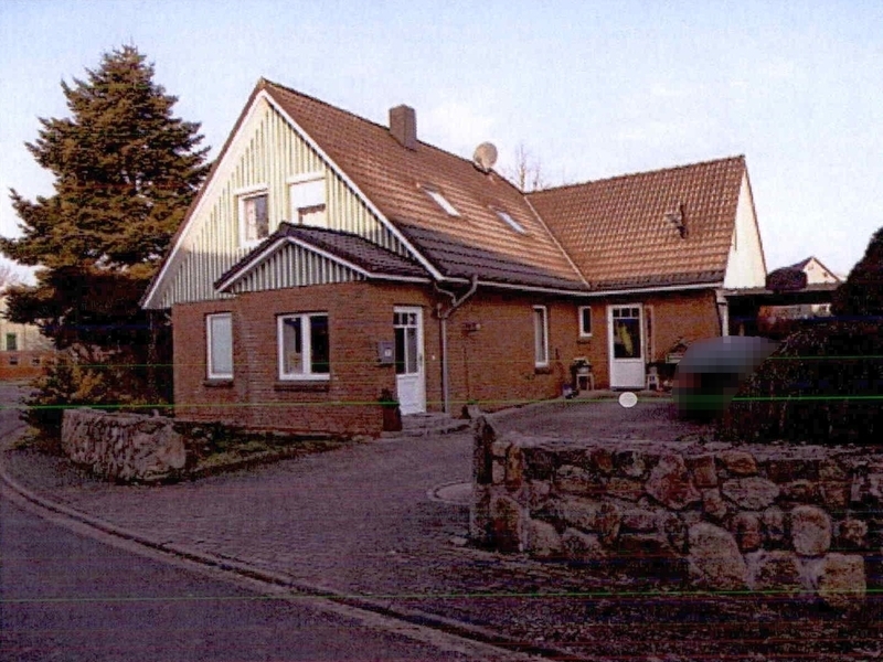 Wohnhaus mit Carport und 2 Gartenhütten in Reher - Bild 4