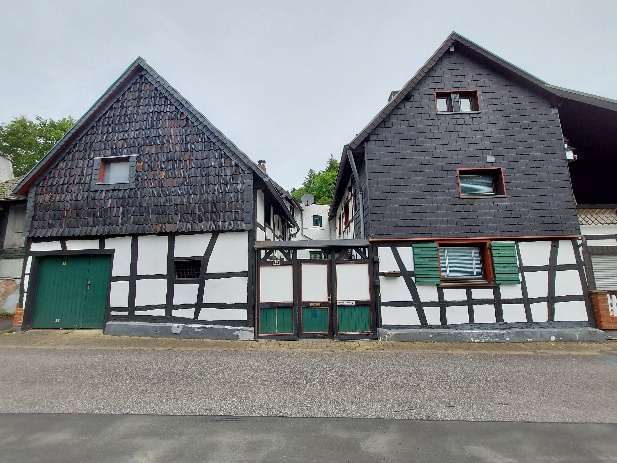 Garage, Einfamilienhaus in Hellenthal - Bild 3