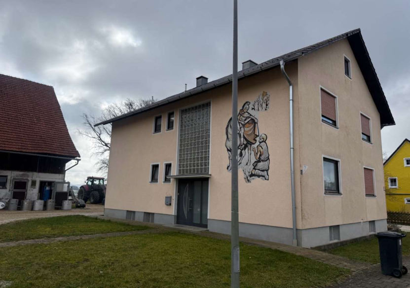 Einfamilienhaus, Garage, ehemalig genutztes land- und forstwirtschaftliches Grundstück in Sengenthal - Bild 1