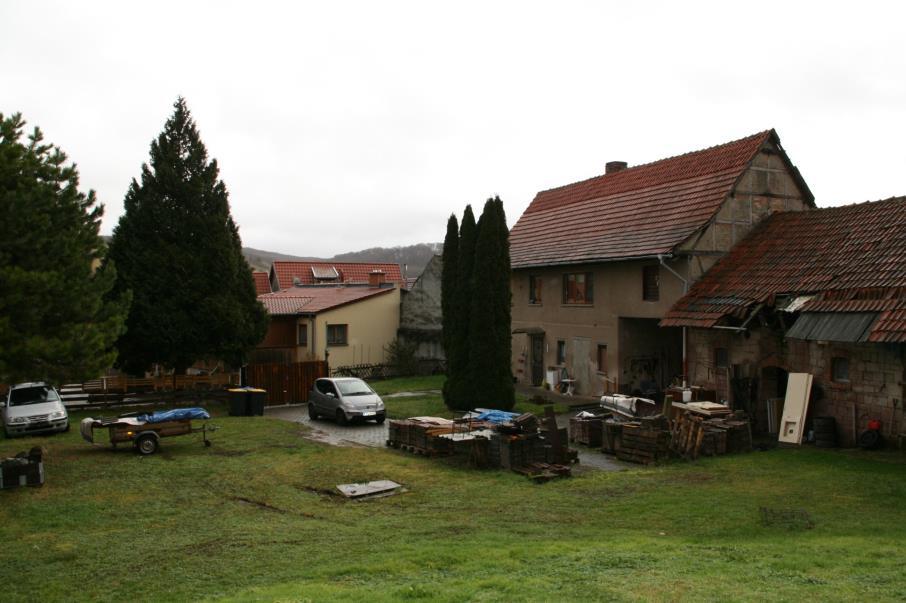 Wohnhaus mit Torfahrt und Stallung in Kyffhäuserland - Bild 1