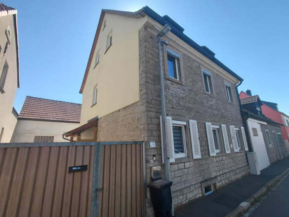 Zweifamilienhaus in Albertshofen - Bild 3