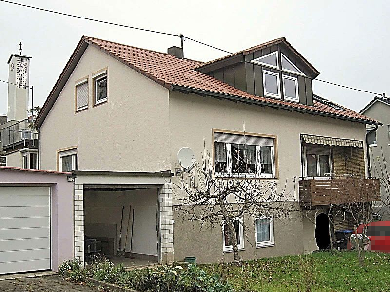 Zweifamilienhaus mit Grenzgarage in Nürtingen - Bild 4