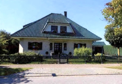 Einfamilienhaus mit Nebengebäude in Feldstraße 15, 17389 Anklam - Bild 1