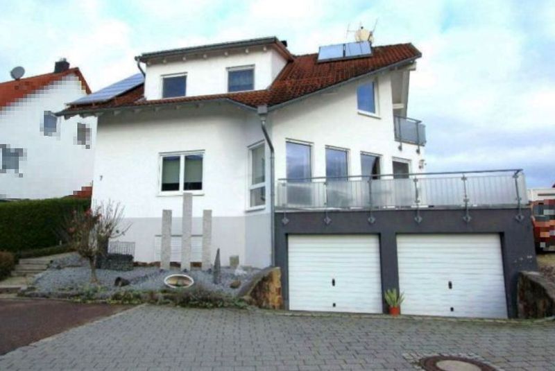Einfamilienhaus mit teilintegrierter Doppelgarage in Eislingen/Fils - Bild 3