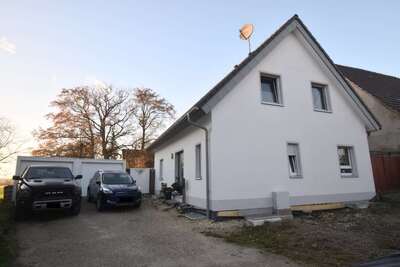 Einfamilienhaus, Garage in Hasselbach 1 a, 91614 Mönchsroth, Hasselbach - Bild 1