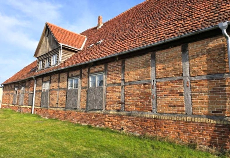 Denkmalgeschütztes ehem. Gutshaus in Güstrow - Bild 4