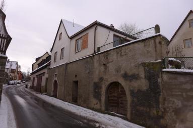 Kettenhaus mit Garagen/Kellern in Burghaslach - Bild 2