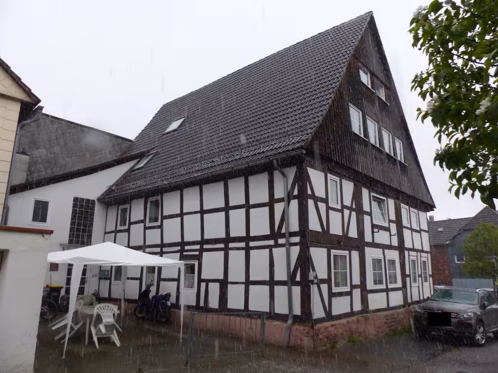 Doppelhaushälfte in Stadtoldendorf - Bild 1
