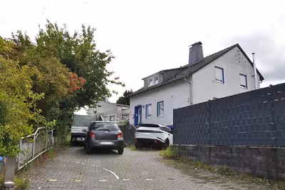 Kfz-Stellplatz, Gewerbeeinheit (z.B. Laden, Büro), Garage, Einfamilienhaus in Bollinghausen 19, 42929 Wermelskirchen, Wermelskirchen (Bollinghausen) - Bild 2
